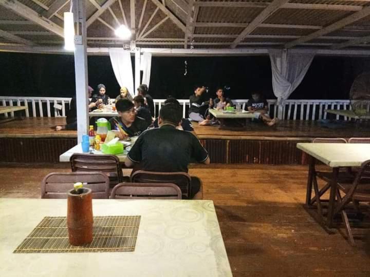 Long Beach Garden Kampung Kuala Besut Dış mekan fotoğraf