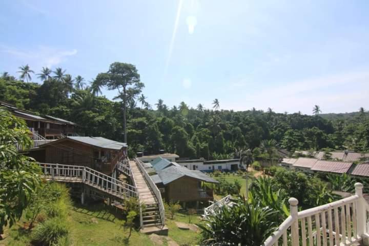 Long Beach Garden Kampung Kuala Besut Dış mekan fotoğraf